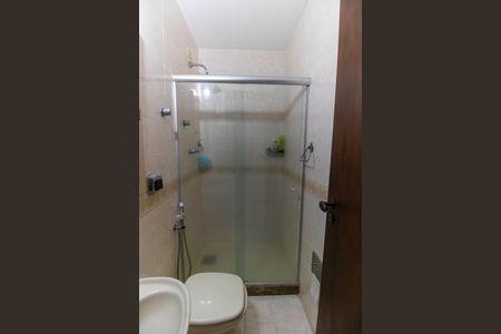 Casa de condomínio para alugar com 350m², 5 quartos e 5 vagasBanheiro da Suíte 2