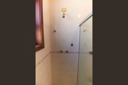 Casa de condomínio para alugar com 350m², 5 quartos e 5 vagasBanheiro Social 1