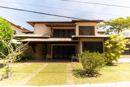 Casa de condomínio para alugar com 350m², 5 quartos e 5 vagasFachada