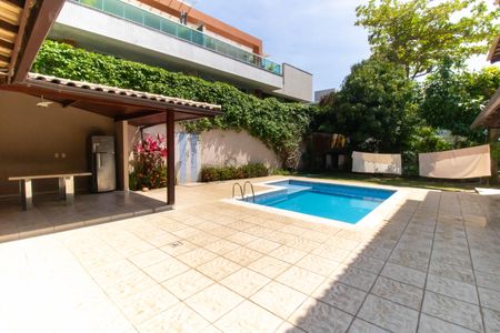 Casa de condomínio para alugar com 350m², 5 quartos e 5 vagasÁrea externa