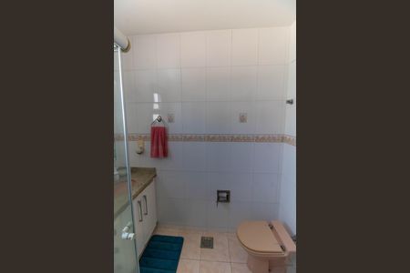 Casa de condomínio para alugar com 350m², 5 quartos e 5 vagasBanheiro da Suíte