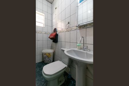 Casa para alugar com 78m², 2 quartos e 1 vaga Casa para alugar com 78m², 2 quartos e 1 vagaBanheiro 2