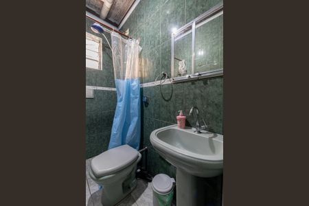 Casa para alugar com 78m², 2 quartos e 1 vaga Casa para alugar com 78m², 2 quartos e 1 vagaBanheiro 1