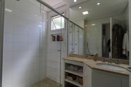 Apartamento à venda com 132m², 3 quartos e 2 vagasBanheiro da Suíte