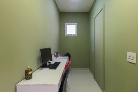 Apartamento à venda com 132m², 3 quartos e 2 vagasEscritório