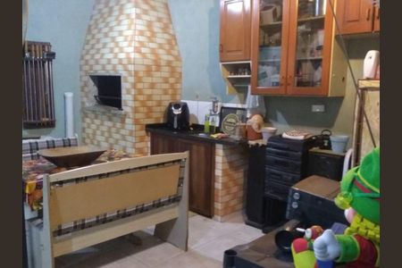 Casa à venda com 95m², 3 quartos e 2 vagas Casa à venda com 95m², 3 quartos e 2 vagasEspaço Gourmet