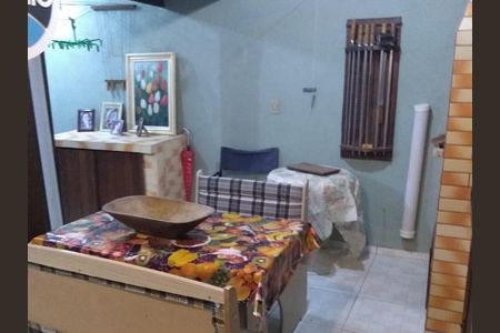 Casa à venda com 95m², 3 quartos e 2 vagas Casa à venda com 95m², 3 quartos e 2 vagasEspaço Gourmet