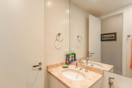 Apartamento para alugar com 58m², 2 quartos e 1 vaga Apartamento para alugar com 58m², 2 quartos e 1 vagaBanheiro Social