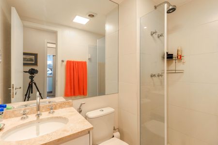 Apartamento para alugar com 58m², 2 quartos e 1 vaga Apartamento para alugar com 58m², 2 quartos e 1 vagaBanheiro Social