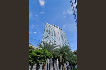 Apartamento para alugar com 58m², 2 quartos e 1 vaga Apartamento para alugar com 58m², 2 quartos e 1 vagaFachada