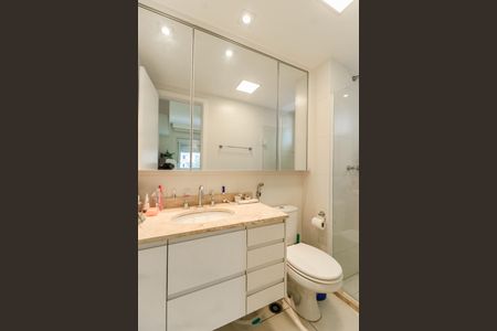 Apartamento para alugar com 58m², 2 quartos e 1 vaga Apartamento para alugar com 58m², 2 quartos e 1 vagaBanheiro da Suíte