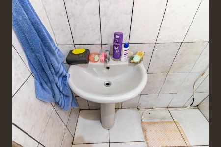 Casa à venda com 356m², 2 quartos e 2 vagas Casa à venda com 356m², 2 quartos e 2 vagasBanheiro