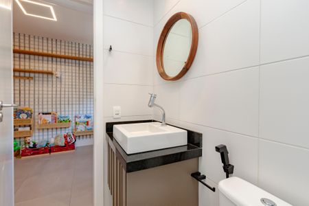 Casa de condomínio para alugar com 114m², 2 quartos e 1 vagaBanheiro da Suíte 2