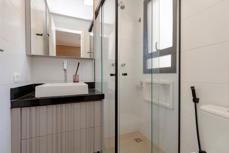 Casa de condomínio para alugar com 114m², 2 quartos e 1 vagaBanheiro da Suíte 1