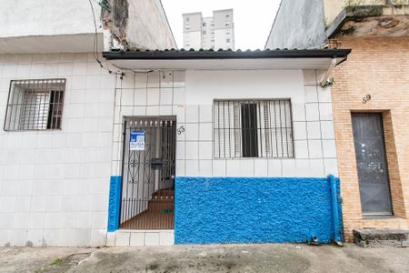 Casa para alugar com 60m², 2 quartos e sem vaga Casa para alugar com 60m², 2 quartos e sem vagaFachada