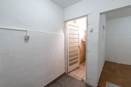 Casa para alugar com 60m², 2 quartos e sem vaga Casa para alugar com 60m², 2 quartos e sem vagaBanheiro