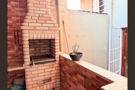 Casa para alugar com 100m², 2 quartos e 1 vaga Casa para alugar com 100m², 2 quartos e 1 vagaChurrasqueira