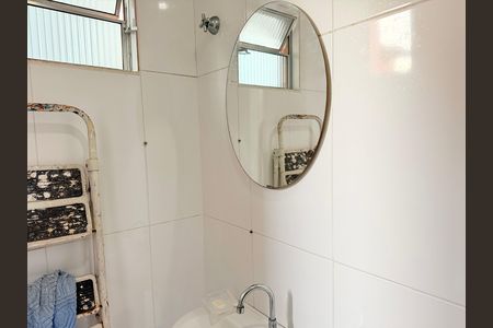 Casa para alugar com 100m², 2 quartos e 1 vaga Casa para alugar com 100m², 2 quartos e 1 vagaBanheiro social