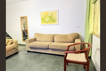 Sala de casa para alugar com 2 quartos, 100m² em Jardim Cordeiro, São Paulo