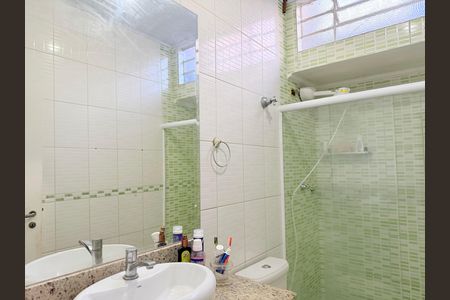 Casa para alugar com 100m², 2 quartos e 1 vaga Casa para alugar com 100m², 2 quartos e 1 vagaBanheiro social 2