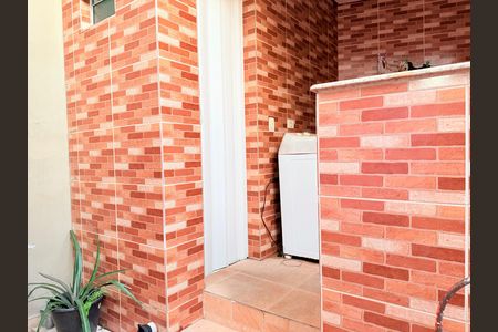 Casa para alugar com 100m², 2 quartos e 1 vaga Casa para alugar com 100m², 2 quartos e 1 vagaLavanderia