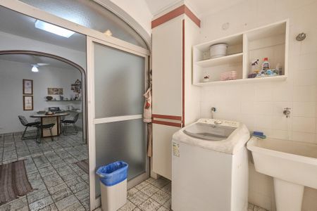 Apartamento para alugar com 144m², 2 quartos e 1 vaga Apartamento para alugar com 144m², 2 quartos e 1 vagaÁrea de serviço