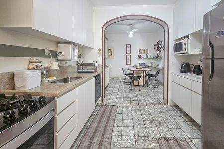 Apartamento para alugar com 144m², 2 quartos e 1 vaga Apartamento para alugar com 144m², 2 quartos e 1 vagaCozinha