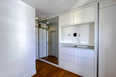 Apartamento à venda com 86m², 3 quartos e 2 vagasSuíte