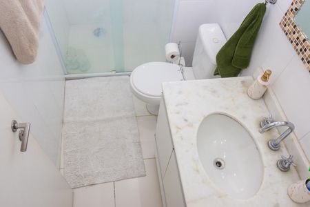 Apartamento à venda com 80m², 3 quartos e 2 vagasBanheiro