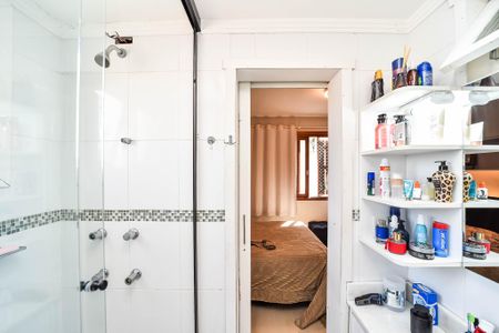 Apartamento à venda com 73m², 2 quartos e 2 vagas Apartamento à venda com 73m², 2 quartos e 2 vagasBanheiro da Suíte