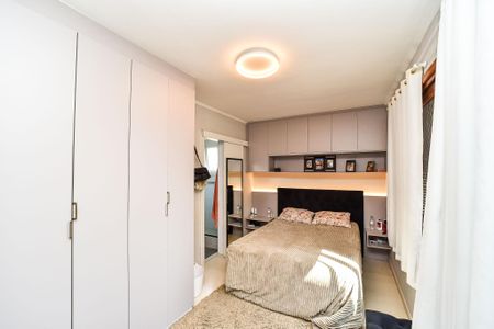 Apartamento à venda com 73m², 2 quartos e 2 vagas Apartamento à venda com 73m², 2 quartos e 2 vagasSuíte