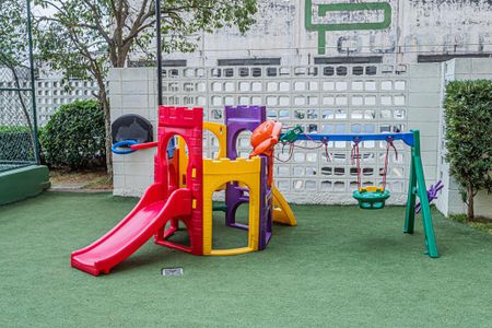 Apartamento à venda com 64m², 3 quartos e 2 vagas Apartamento à venda com 64m², 3 quartos e 2 vagasÁrea comum - Playground