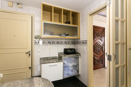 Apartamento à venda com 106m², 3 quartos e 2 vagas Apartamento à venda com 106m², 3 quartos e 2 vagasCozinha