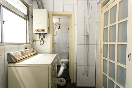 Apartamento à venda com 106m², 3 quartos e 2 vagas Apartamento à venda com 106m², 3 quartos e 2 vagasÁrea de Serviço