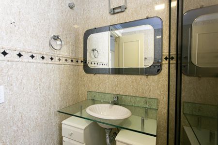 Apartamento à venda com 106m², 3 quartos e 2 vagas Apartamento à venda com 106m², 3 quartos e 2 vagasBanheiro Social