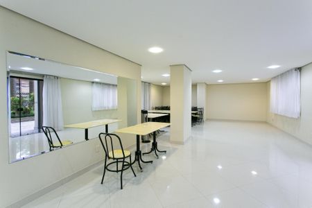 Apartamento à venda com 106m², 3 quartos e 2 vagasÁrea comum - Salão de festas