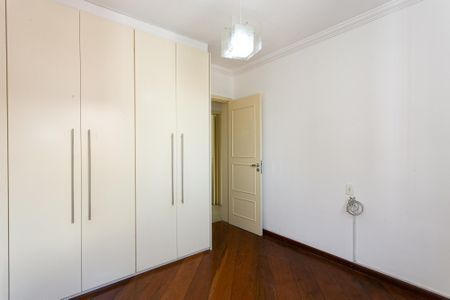 Apartamento à venda com 106m², 3 quartos e 2 vagas Apartamento à venda com 106m², 3 quartos e 2 vagasQuarto 2