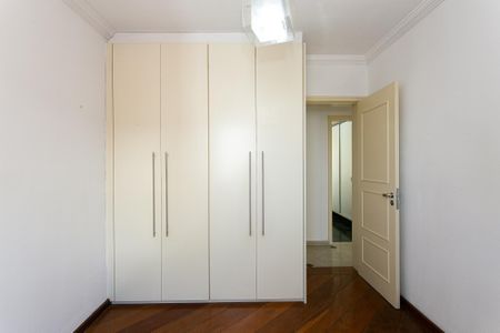 Apartamento à venda com 106m², 3 quartos e 2 vagas Apartamento à venda com 106m², 3 quartos e 2 vagasQuarto 2