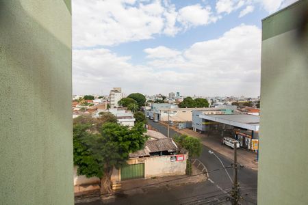 Vista de apartamento para alugar com 2 quartos, 62m² em Brasil, Uberlândia