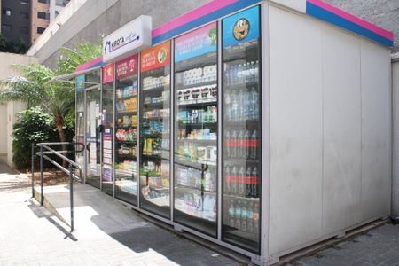 Apartamento à venda com 45m², 2 quartos e sem vagaMinimercado