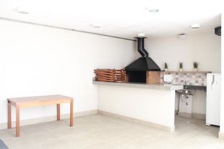 Apartamento à venda com 45m², 2 quartos e sem vagaÁrea comum - Churrasqueira