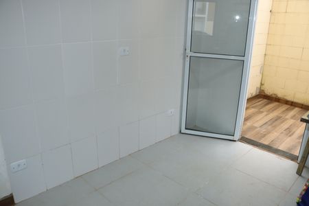 Casa de condomínio para alugar com 47m², 2 quartos e 1 vagaSala/Cozinha