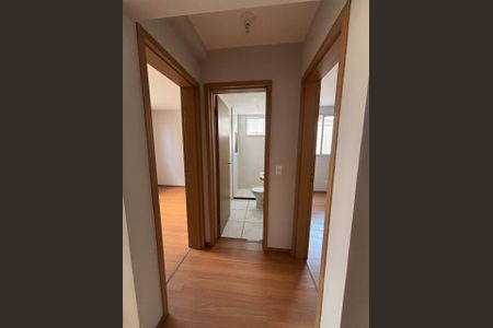 Apartamento à venda com 81m², 2 quartos e 2 vagas Apartamento à venda com 81m², 2 quartos e 2 vagasCorredor íntimo