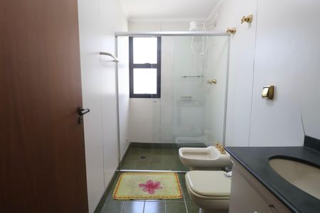 Apartamento para alugar com 174m², 4 quartos e 2 vagas Apartamento para alugar com 174m², 4 quartos e 2 vagasBanheiro Social