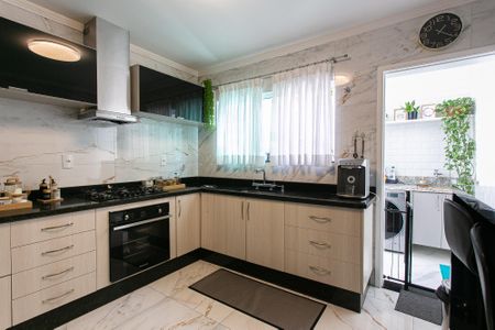 Casa de condomínio à venda com 200m², 3 quartos e 3 vagas Casa de condomínio à venda com 200m², 3 quartos e 3 vagasCozinha