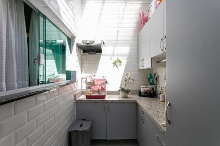 Casa de condomínio à venda com 200m², 3 quartos e 3 vagas Casa de condomínio à venda com 200m², 3 quartos e 3 vagasÁrea de Serviço