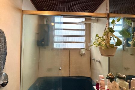 Apartamento à venda com 670m², 4 quartos e 2 vagas Apartamento à venda com 670m², 4 quartos e 2 vagasBanheiro da Suíte