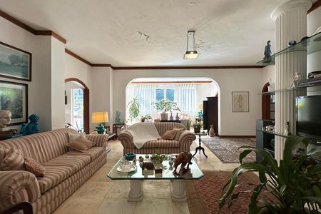 Apartamento à venda com 670m², 4 quartos e 2 vagas Apartamento à venda com 670m², 4 quartos e 2 vagasSala