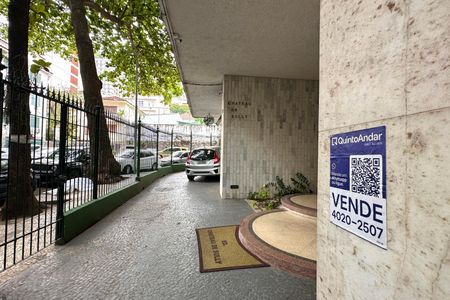 Apartamento à venda com 670m², 4 quartos e 2 vagas Apartamento à venda com 670m², 4 quartos e 2 vagasPlaca