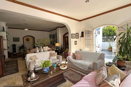 Apartamento à venda com 670m², 4 quartos e 2 vagas Apartamento à venda com 670m², 4 quartos e 2 vagasSala